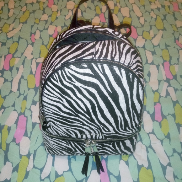 Michael Kors Rhea Zip Medium Backpack - Picture 11 of 16